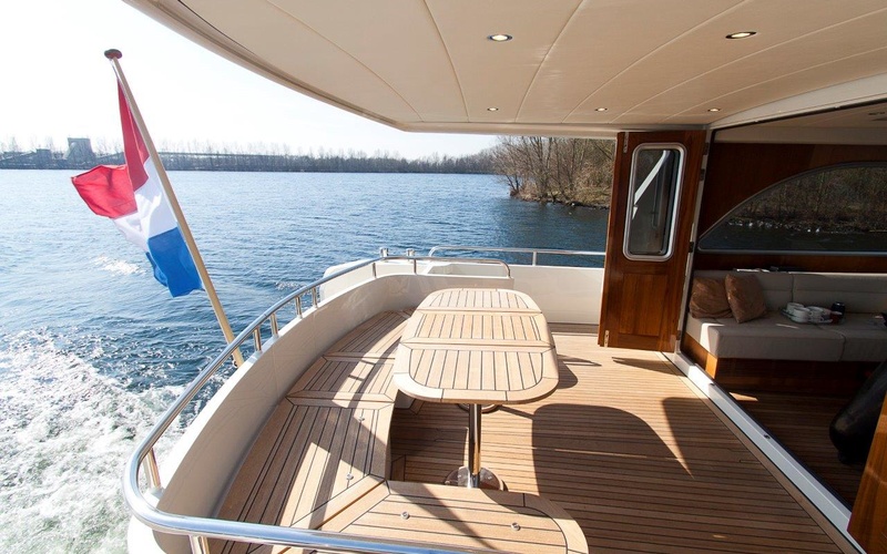 Linssen 500 AC Wheelhouse