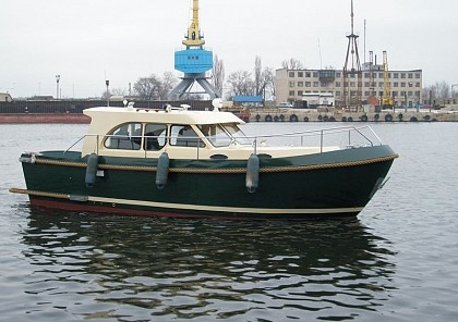Gemond boatyard Freedom 30 ft/hull 01