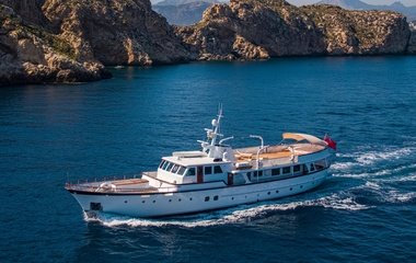 Feadship Heavenly Daze