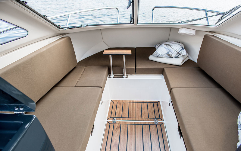 Flipper 650 ST