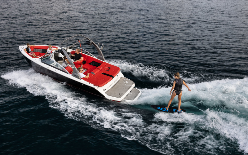 Four Winns H2 Surf