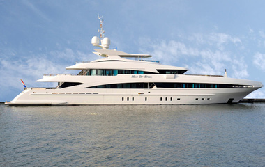 Heesen Man of Steel