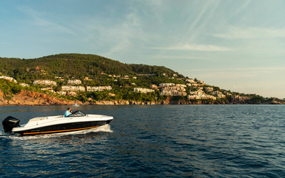 Bayliner VR5 Bowrider Outboard