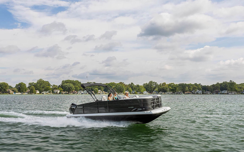Hurricane FunDeck 2360