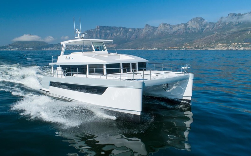 Two Oceans 555 Power Catamaran