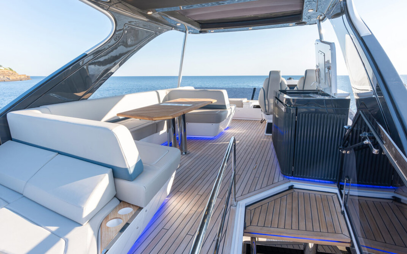 Fairline Squadron 58