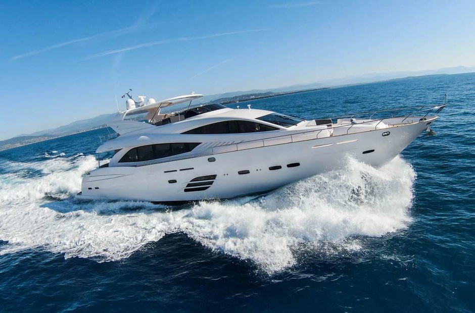 Riviera Yacht Skyra