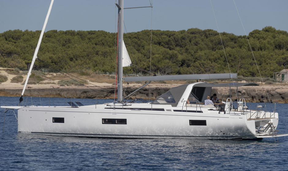 Oceanis Yacht 54