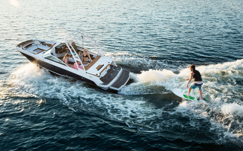 Four Winns HD2 Surf