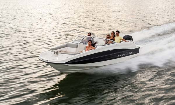 Bayliner 190 Deck Boat