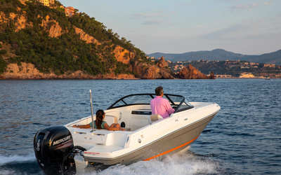 Bayliner VR4 Bowrider Outboard