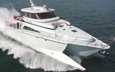 Azzura Yachts  Pure Adrenalin