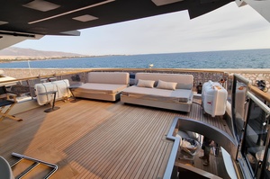 Four Winns Horizon 230