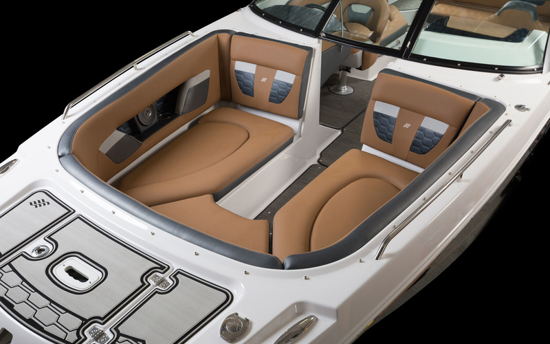 Four Winns HD8 RS Surf