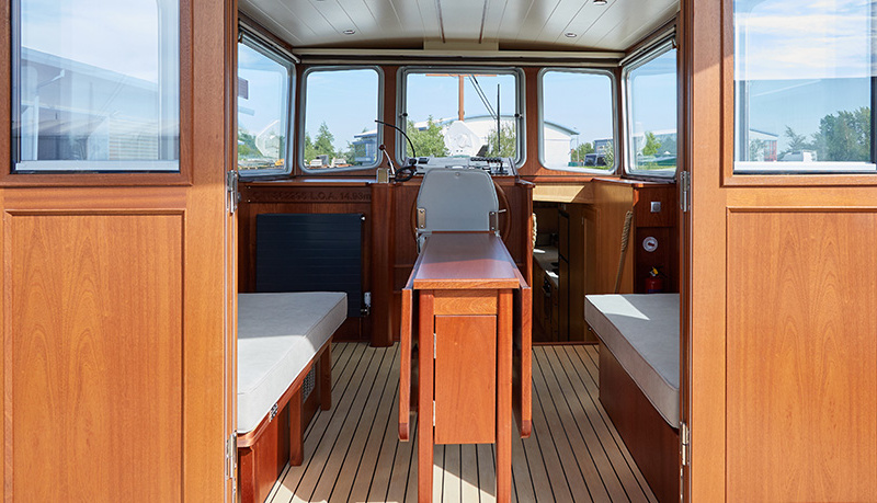 Piper 49M Motor Class Dutch Barge