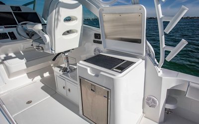 Albemarle 30 Express