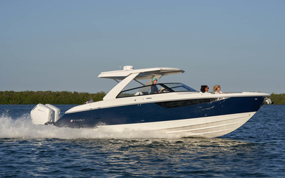 Cobalt R35 Outboard