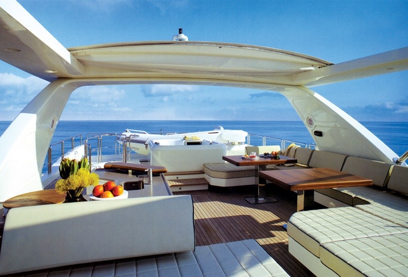Azimut Tropicana