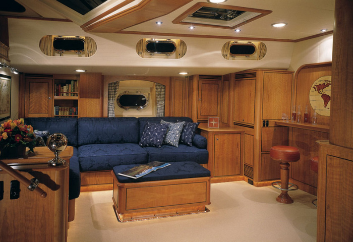 Alloy Yachts Savannah