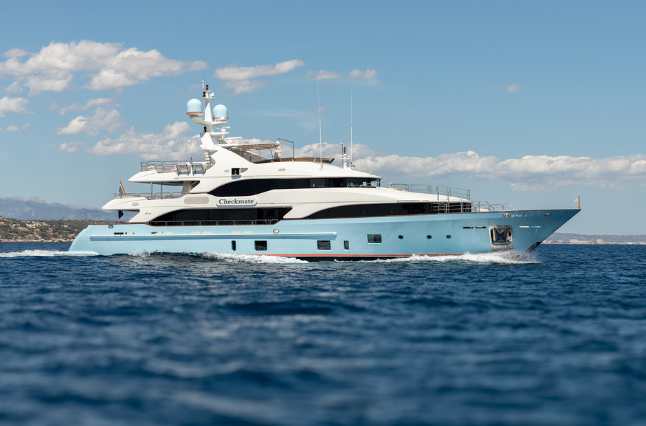 Benetti Checkmate