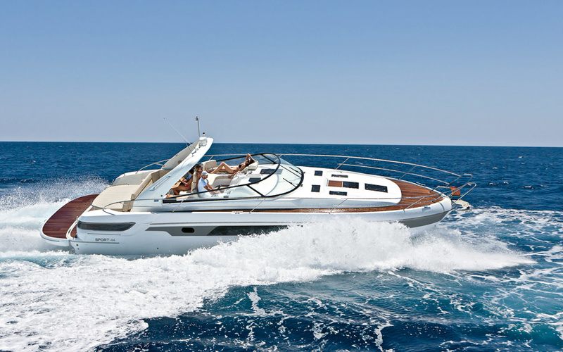 Bavaria Sport 44