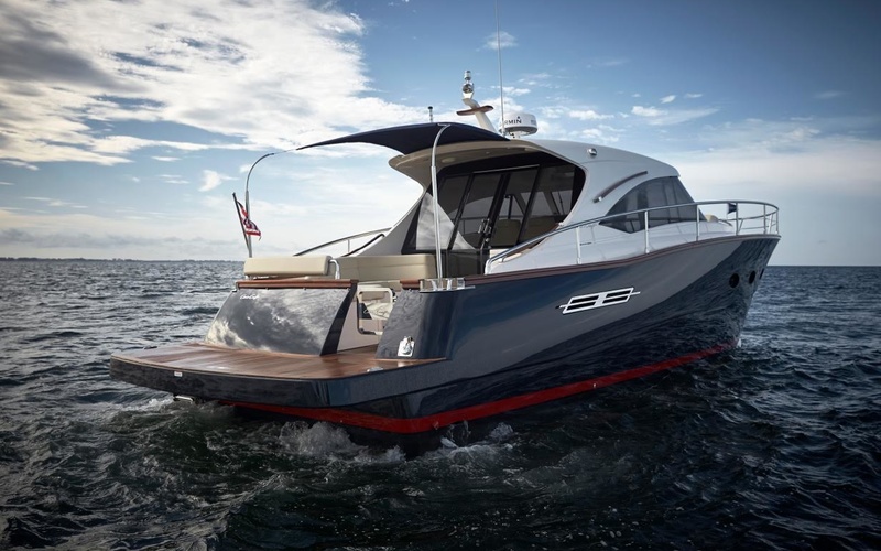 Chris-Craft Commander 44