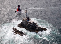 Faster than Wizard, but 27 minutes later than the Rambler 88, the 30-meter sloop from Hong Kong's SHK Scallywag came to Plymouth. The actual result of the Asian crew is 1 day, 20 hours, 22 minutes and 24 seconds.