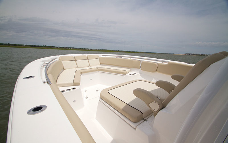 Sea Fox 328 Commander