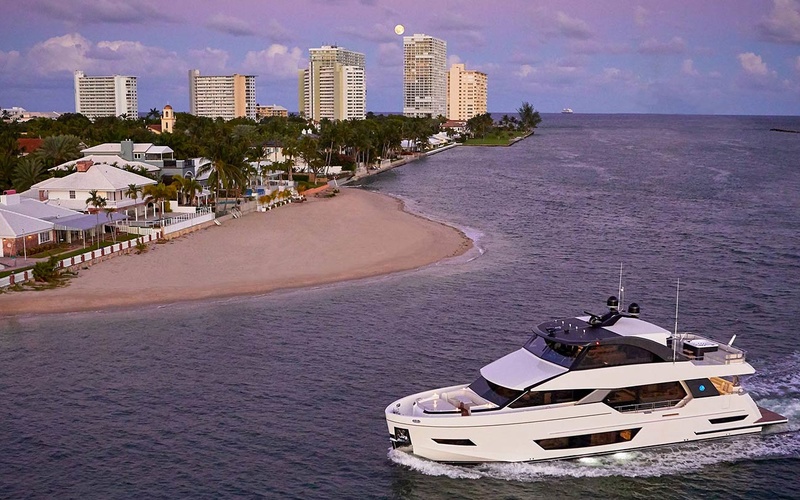 Ocean Alexander 84R Enclosed