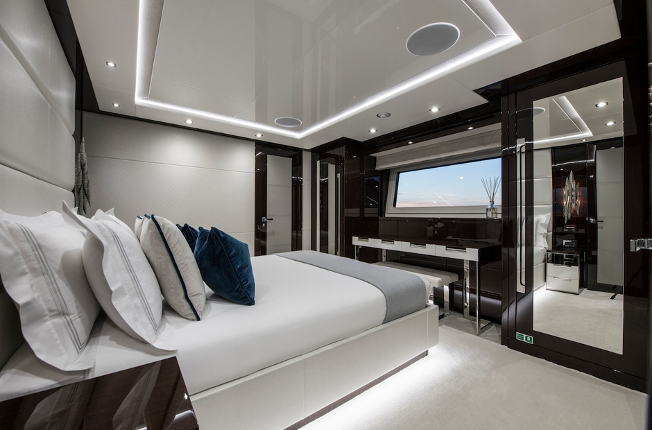 Sunseeker Berco Voyager
