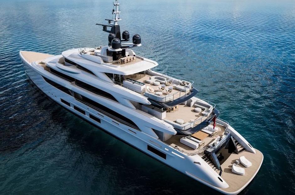 Benetti Triumph