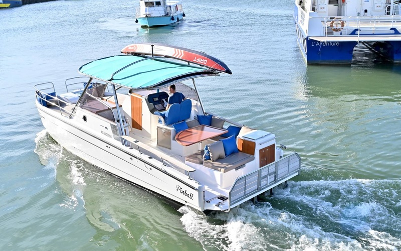 Pinball Catamaran E-hybrid