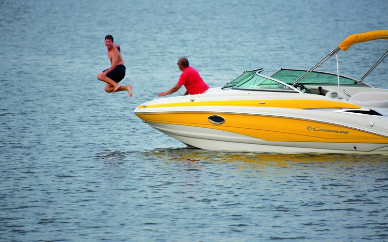 Crownline E6