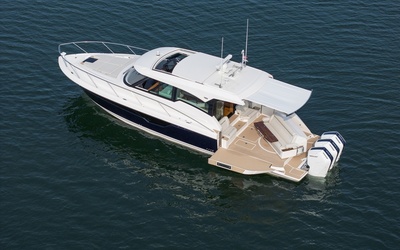 Tiara 48 LE