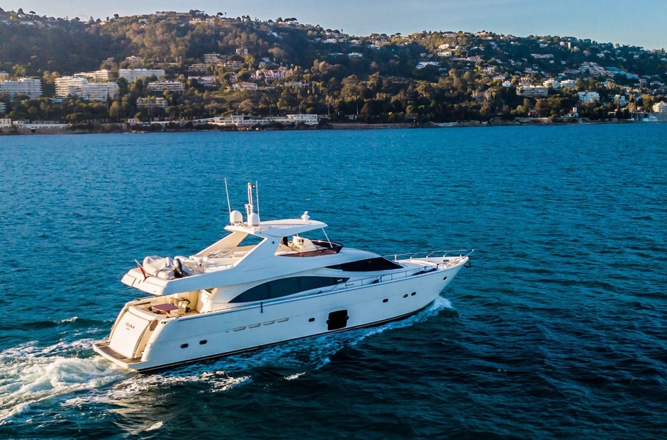 Ferretti Felina