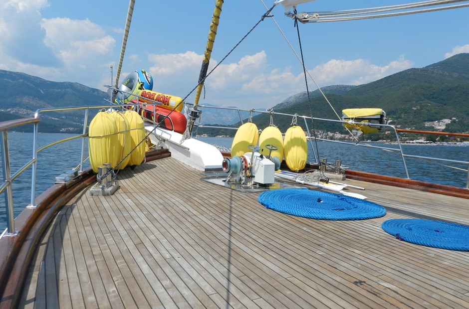 Mutlutur Yachting White Swan