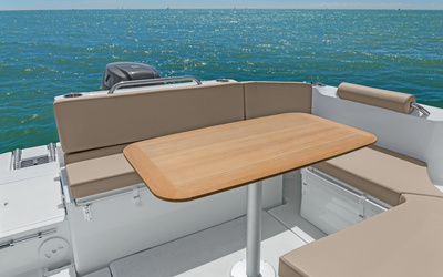 Beneteau Antares 7