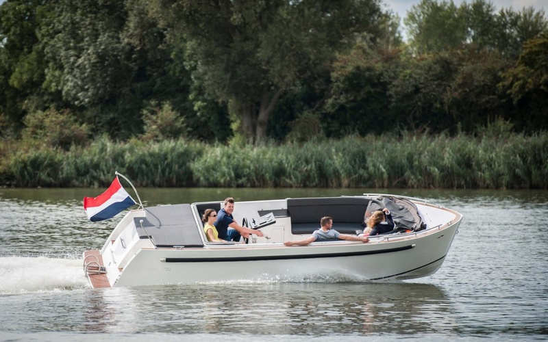 Maxima 730