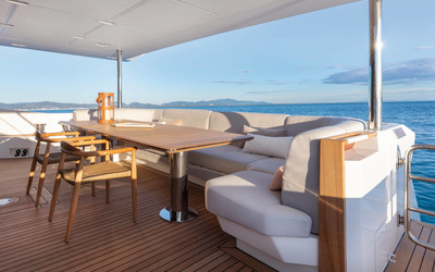 Azimut Grande 32 METRI