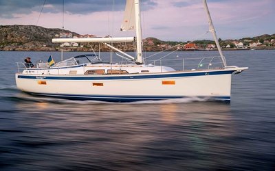 Hallberg-Rassy  400