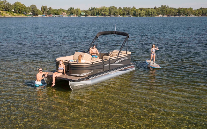 Crestliner 220 Rally DX