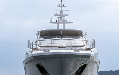 Azimut Long Live