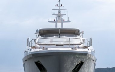 Azimut Long Live