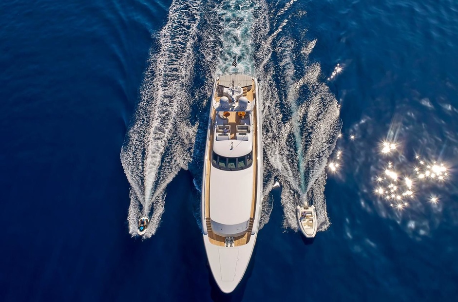 Heesen Alma