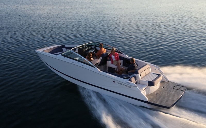Four Winns SL262