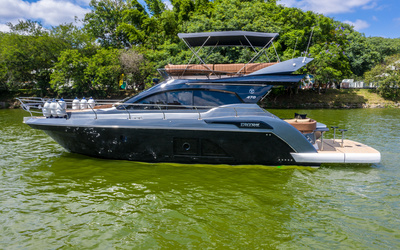 Triton 470 Fly