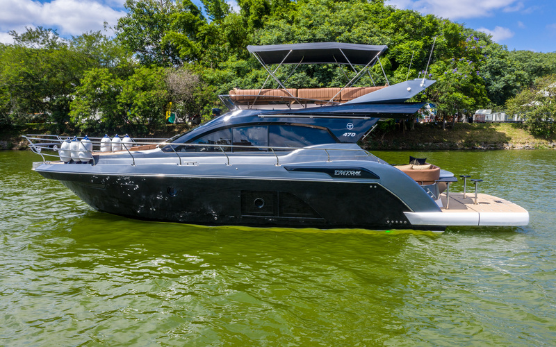 Triton 470 Fly