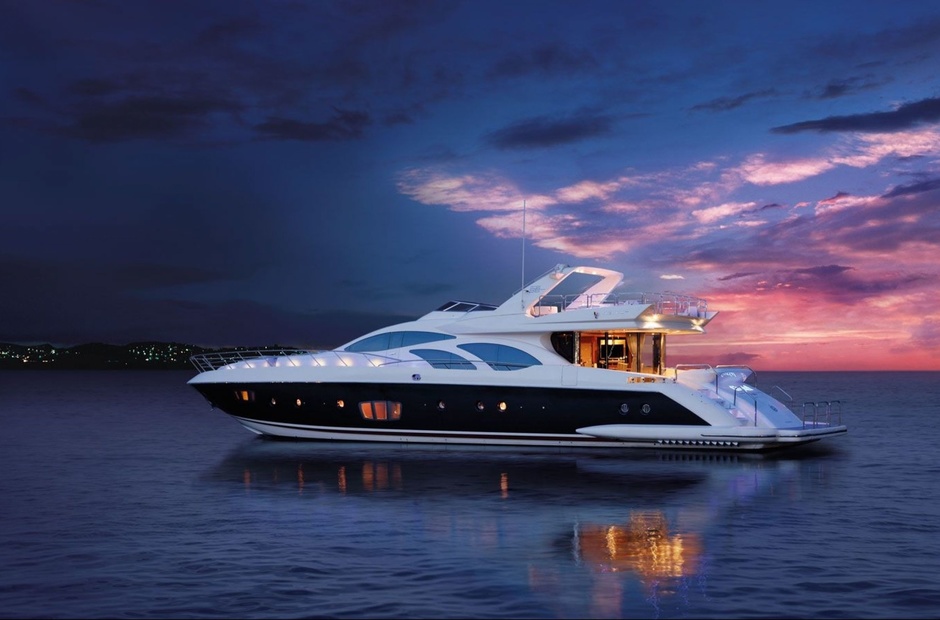 Azimut Crystal