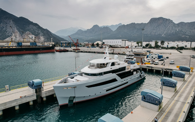 Bering 145