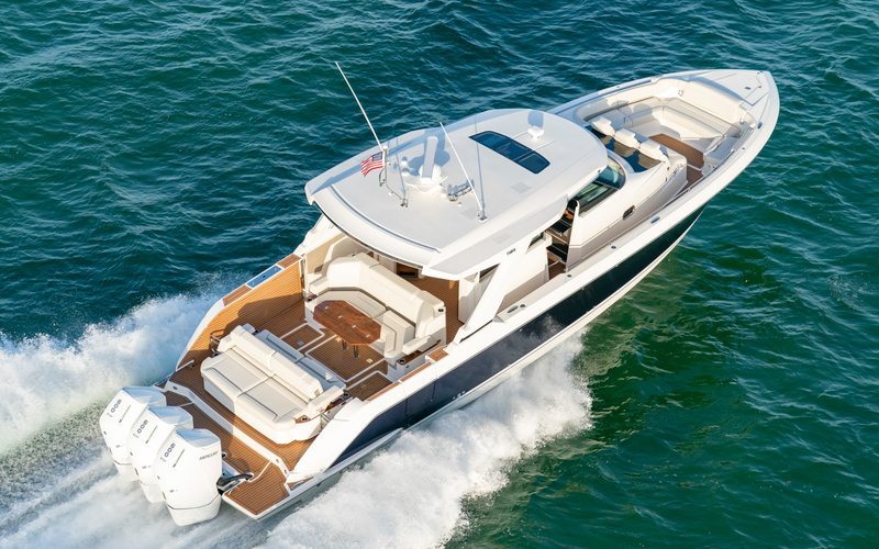 Tiara 48 LS